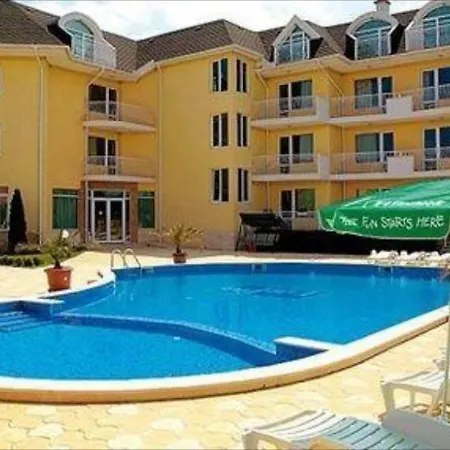 александра палас Hotel 3*