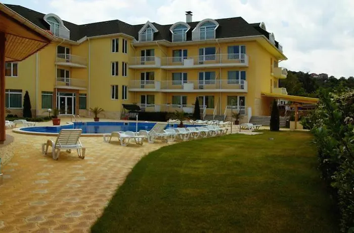 александра палас