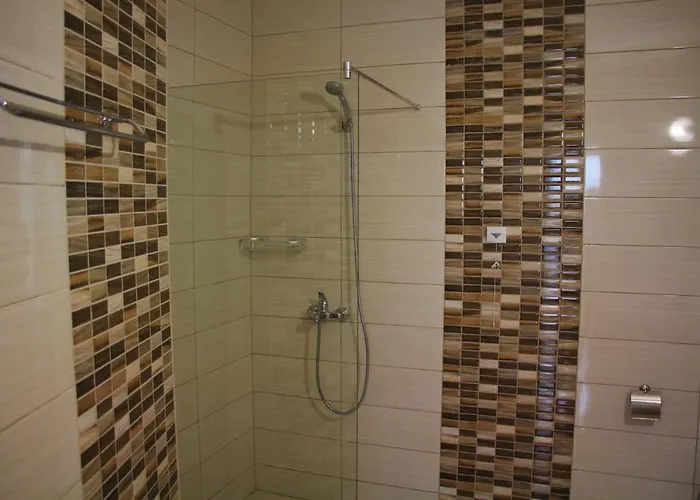 Alexandra Palace מלון 3*